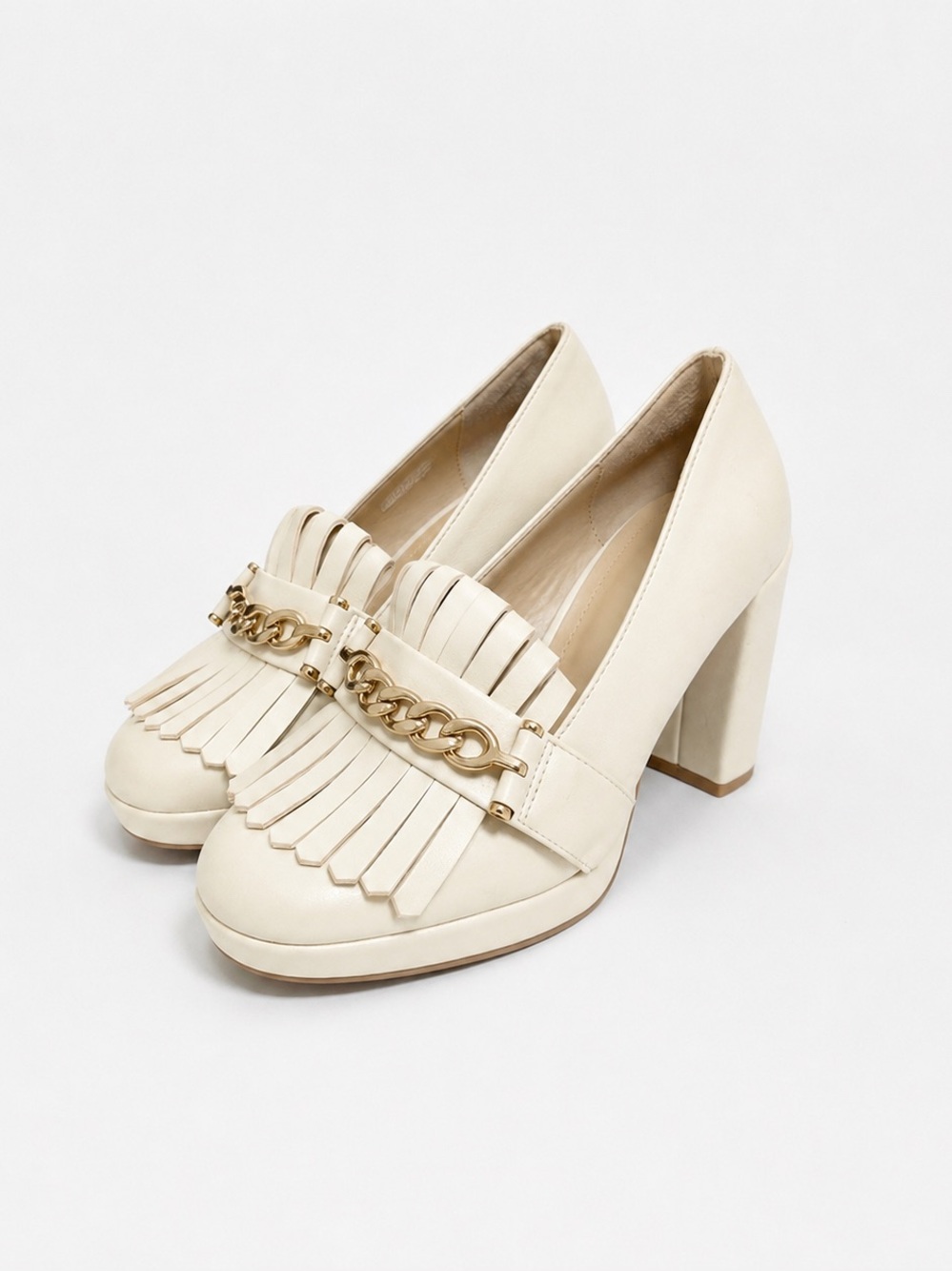 JustFab Women’s Ivory Faux Leather Round Toe Slip On Pumps Fringe Chain US 6